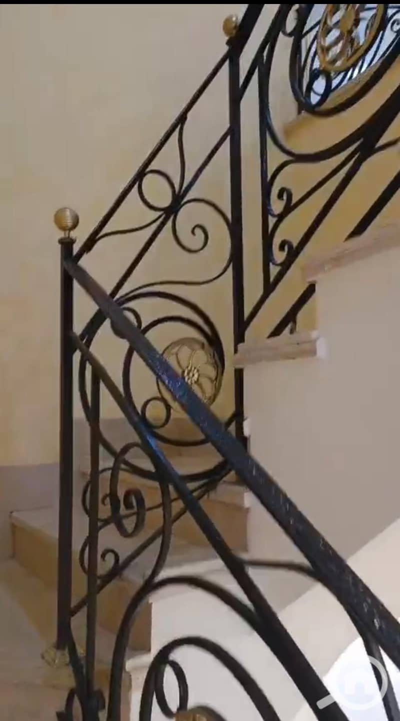 Duplex apartment for rent with kitchen in Al Banafseg Buildings. Elevator and natural gas available. Super deluxe finishing, porcelain floors, gypsum - Vaade 6
