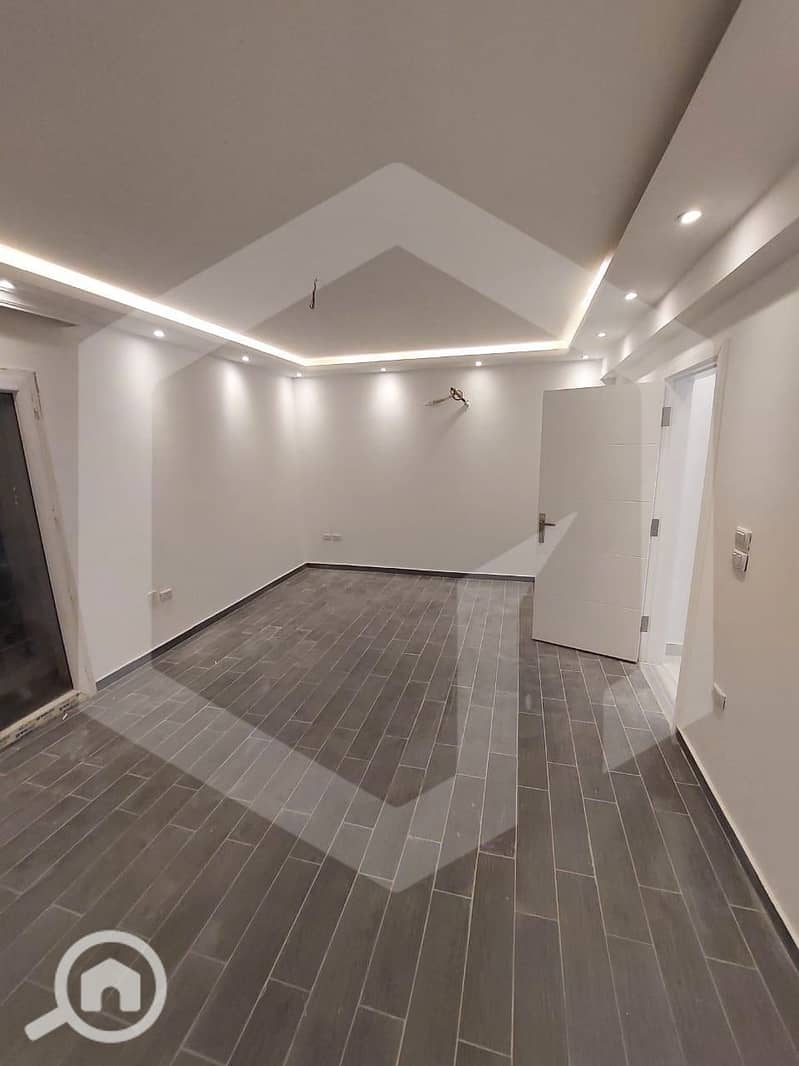 iVilla Roof Fully Finished for sale with Kitchen Cabinets Ready To Move in Mountain View, Giza Plateau, 6th Of October City - Mehr