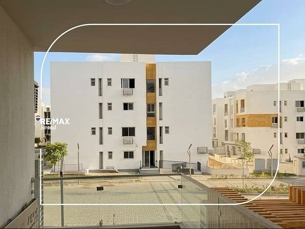 A Fully Finished apartment for rent open view in Mountain View iCity October - Ansicht 3