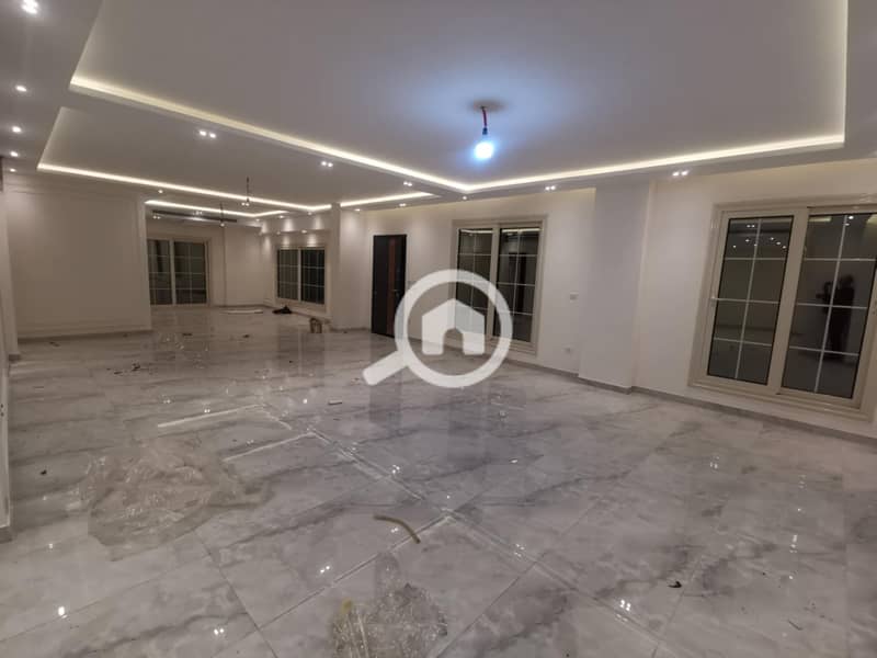 Luxury Ground Floor Apartment with Private Garden for Rent in Sheikh Zayed - Widok 2