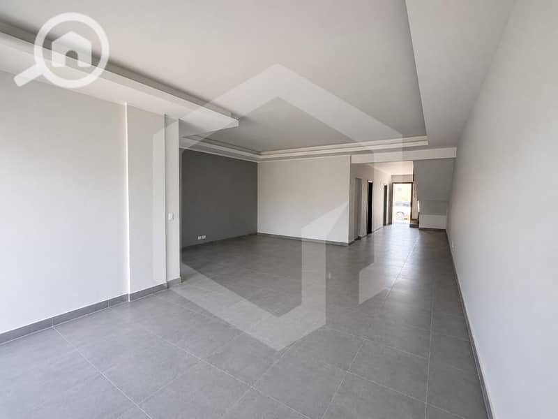Lowest Price – Townhouse with a Private Garden Fully Finished for sale with installments Ready To Move in Palm Parks, Plam Hills, 6th Of October City - Widok 2