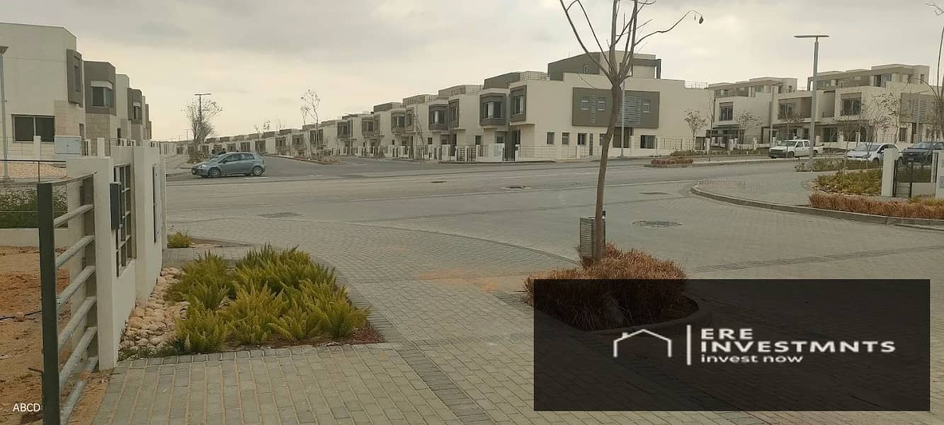 Twin House | Lagoon view | Under market price for sale in 97 Hills New Cairo - Ansicht 3