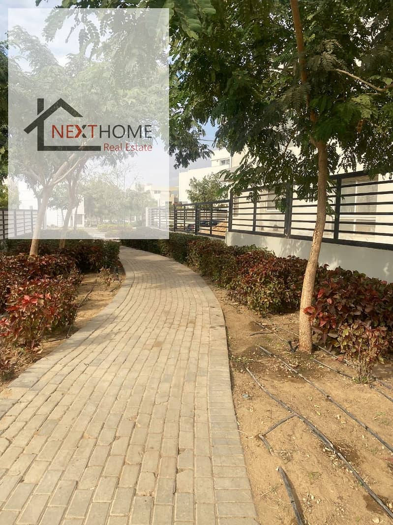 For sale villa Lowest Price Townhouse 176 in Prime Location - Mehr