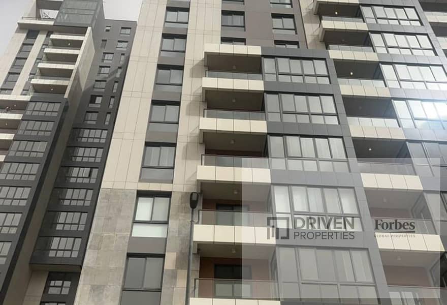 Ready To Move High Floor Fully Finished Apartment 3BD For Sale In Aeon Compound Sheikh Zayed 6th of October Giza - Widok 3