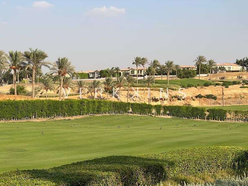 PRIME VIEW IN GOLF VILLA FOR SALE IN LEVANA 460SQM - Aanzicht 2