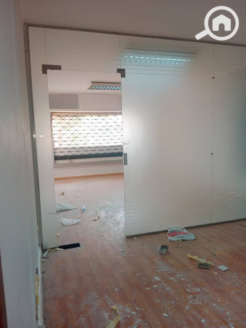 Office space for rent in Sheraton Airport, on a main street, very prime location. - Ansicht 2