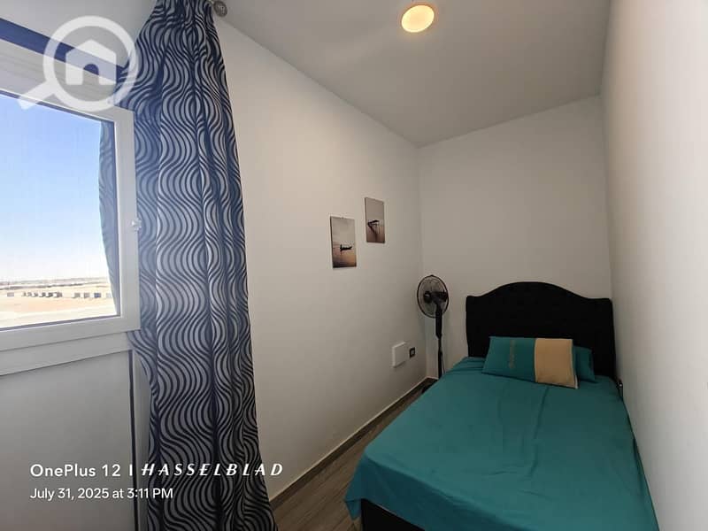 Penthouse for Rent in Hacienda Bay | 3 Master BR | With Roof - Mehr