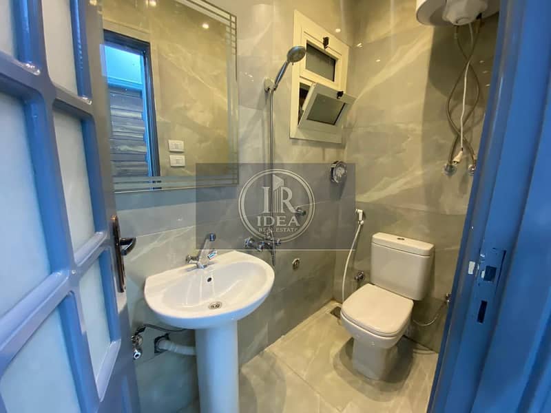 7 1000459125. jpg