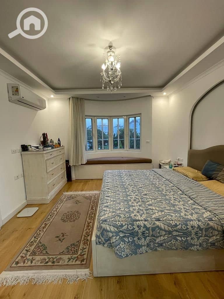 i villa for sale in Mountain View Compound, Giza Plateau, ultra-modern finishing with kitchen - Widok 3