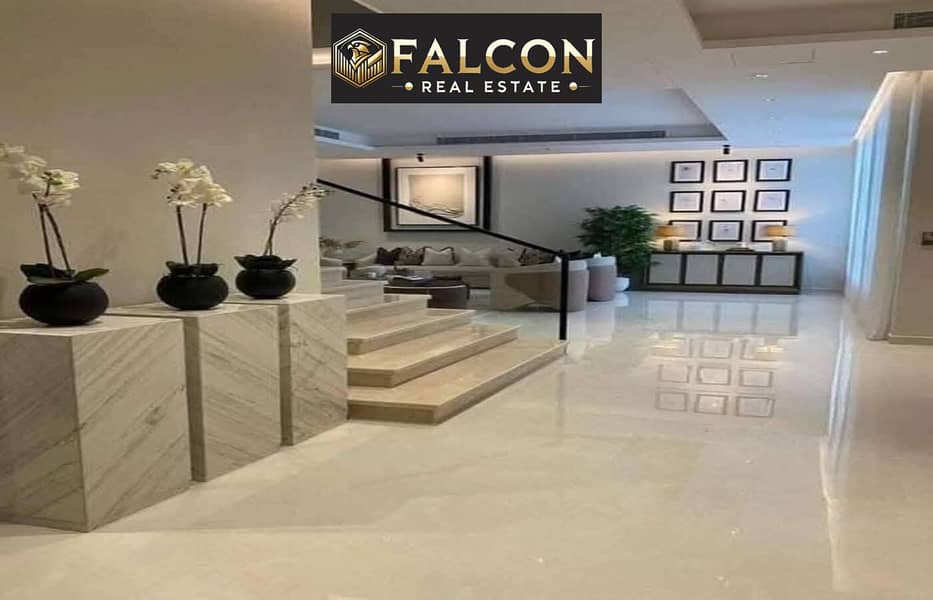 Ready twin house villa +garden prime location in El Shorouk City by La Vista City, offering high privacy. - Ansicht 2