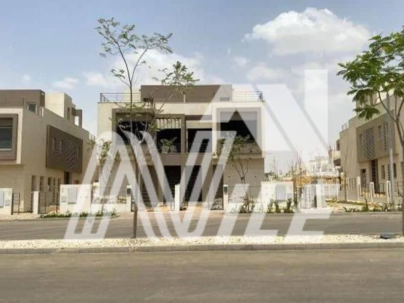 Twin House 300m Ready To Move very prime location under market price view land scape in Palm Hills New Cairo - Widok 5