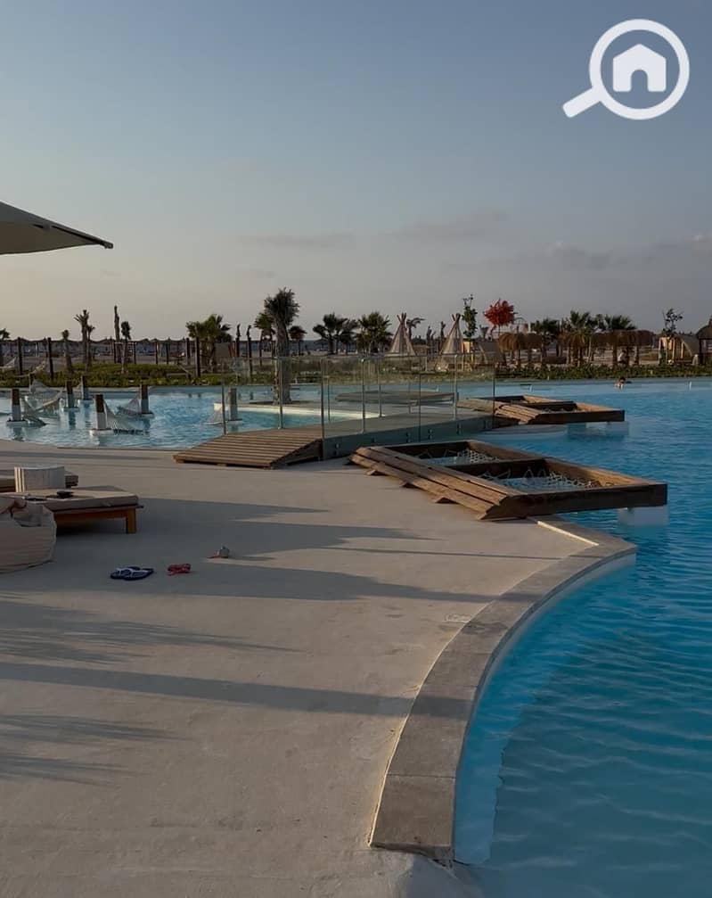 Stylish Chalet for Rent in D-Bay | Near Beach, Lagoon & Boathouse - Widok 2