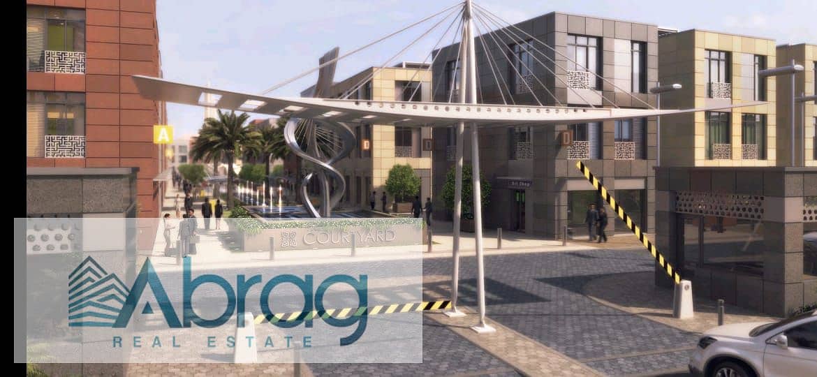 Commercial building at Court Yard Mall in Sheikh Zayed - Mehr