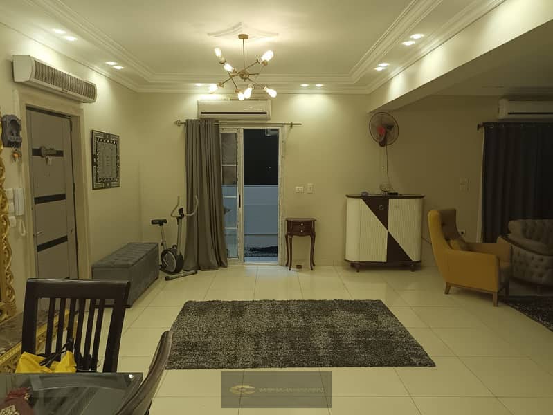 Distinctive apartment for sale in the 16th district of Sheikh Zayed City - a quiet and unique location close to services. - Widok 6