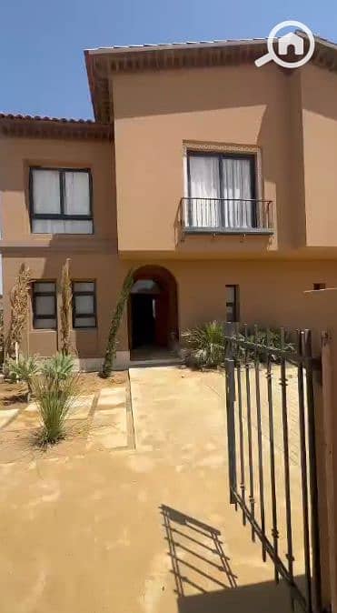 Town House delivery within a view months in Village West by Dorra next to Cairo Gate - Ansicht 3