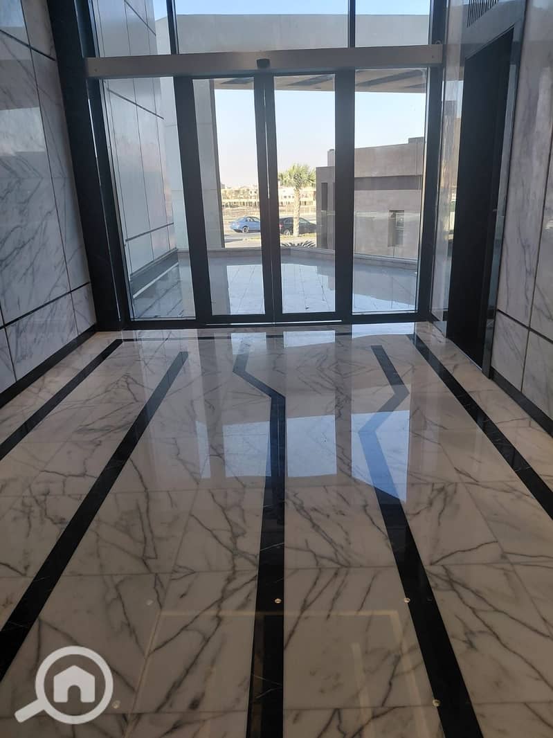 *A unique opportunity in the Fifth Settlement for cash sale or installment *Office, store, or clinic* for cash sale or installment in a prime location in the the ledge mall New Cairo - South Investors near Mountain View compound - area: 77 m - first floor - Est* - Ansicht 6