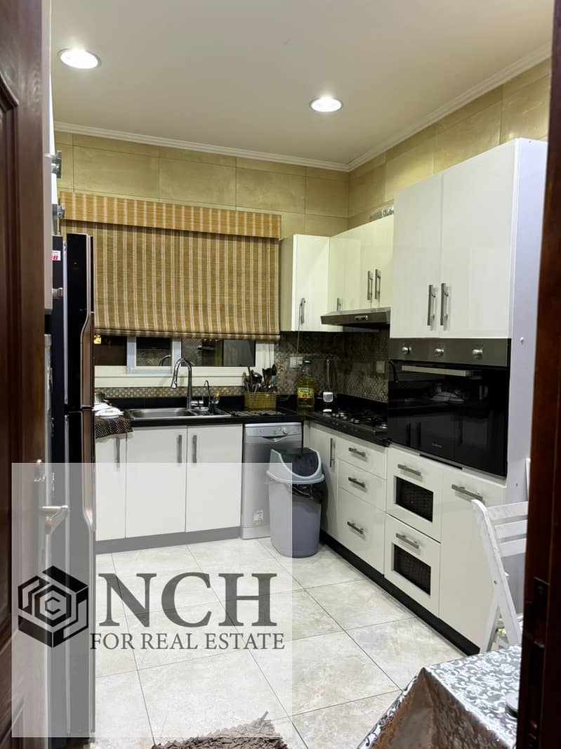 Townhouse for Rent in Dyar Park | Kitchen & ACs - Więcej