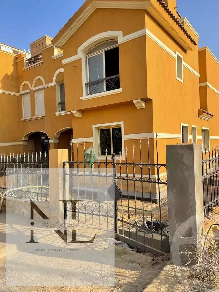 Your chance to own a corner townhouse in Dyar Park, 320 sqm built-up area, 450 sqm land, semi-finished unit - Ansicht 5