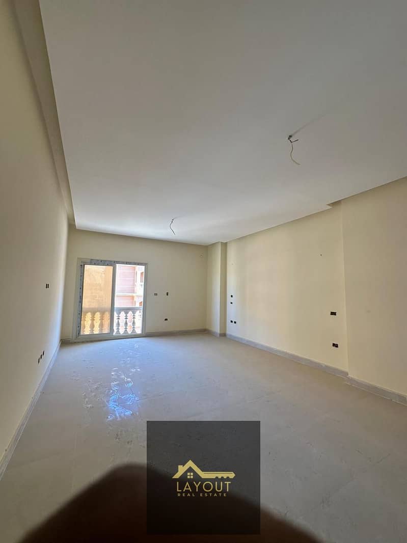 3,600,000 EGP | 120m Apartment for Sale in Administrative Prosecution Compound – New Cairo Luxury Finishing – Ready to Move In – Private Parki - Widok 2