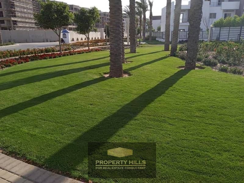 For sale: a town house villa with a panoramic view with Hydepark in a very distinctive location in front of Palm Hills and next to the Sporting Club. - Widok 5