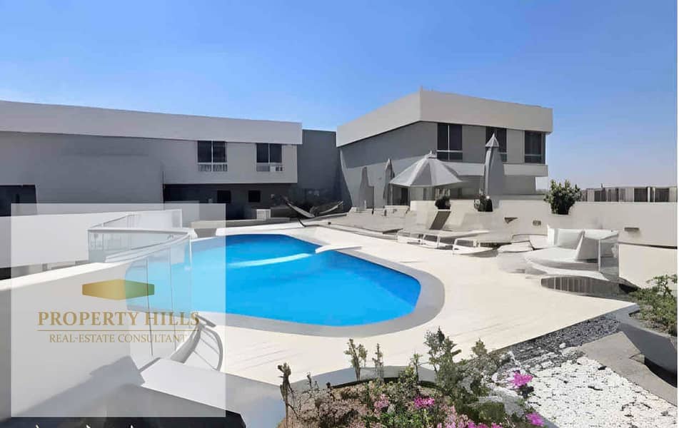Lowest price for a duplex with immediate cash delivery ((14,365,000)) spacious area. A very high-end compound with all services, everything is smart, secure, and has guards next to Mountain View. - Widok 2