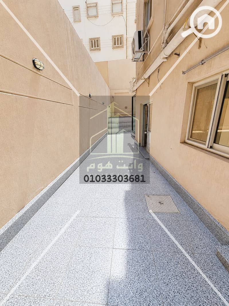 5 1000674477. png