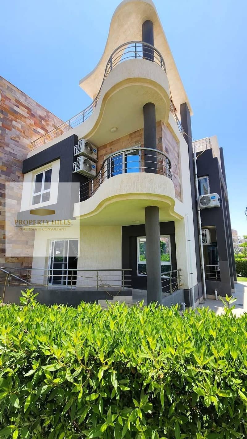 For sale, a unique townhouse in Marseillaise Beach 5 - immediate delivery - Ras Al-Hikma - Marseillaise Beach 5 - Widok 2