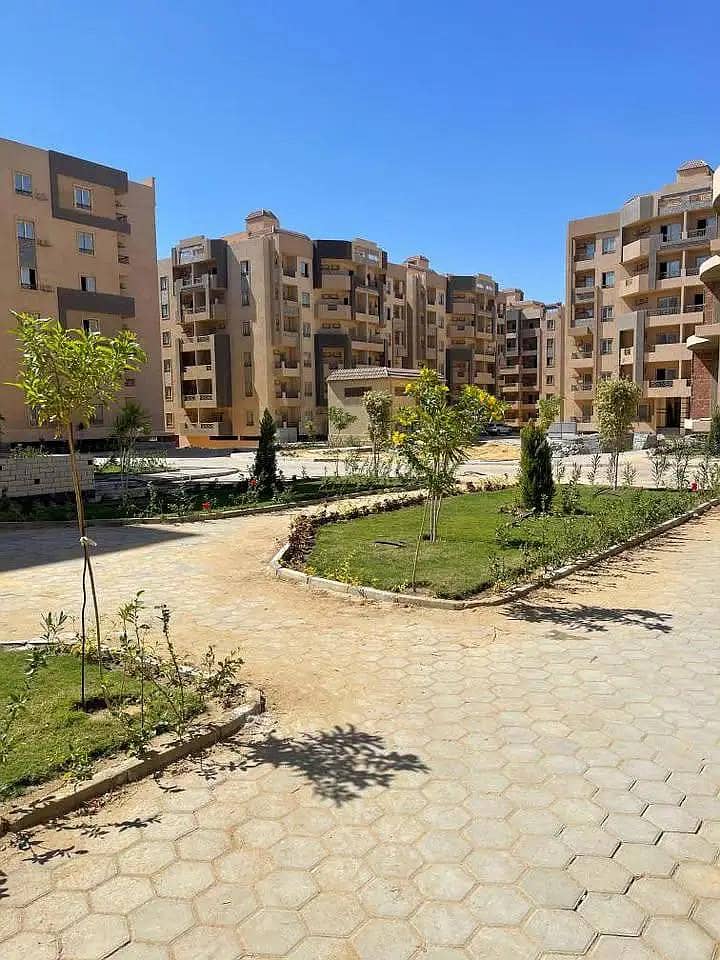 بنتهاوس للبيع بكمبوند امام ميدان الهايدبارك وعلى ش٩٠ الجنوبي مباشرة - Widok 2