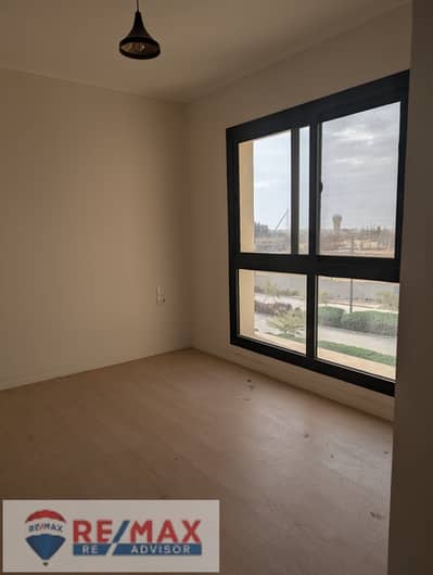2 Bedroom Apartment for Rent in 6th of October, Giza - PXL_20260328_150701308. MP. jpg