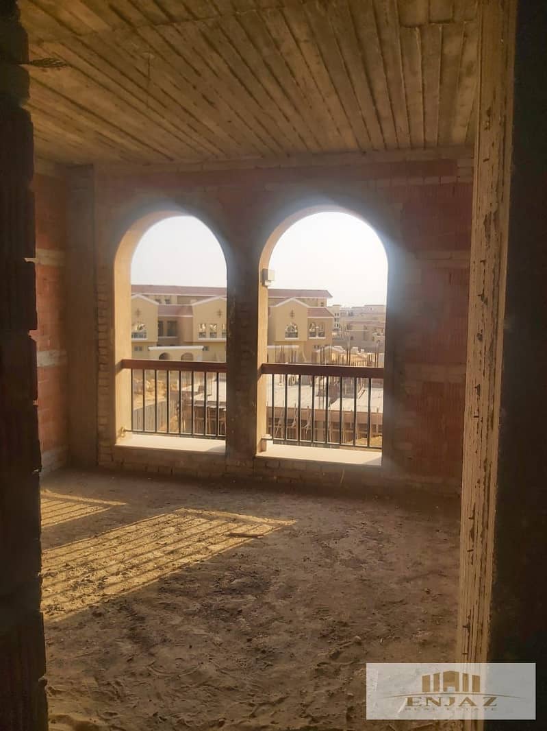 FOR SALE: Prime Location Duplex in Maadi View Compound, El Shorouk City Multiple Units Available: Two duplexes, one duplex with a rooftop, and a sep - Ansicht 5