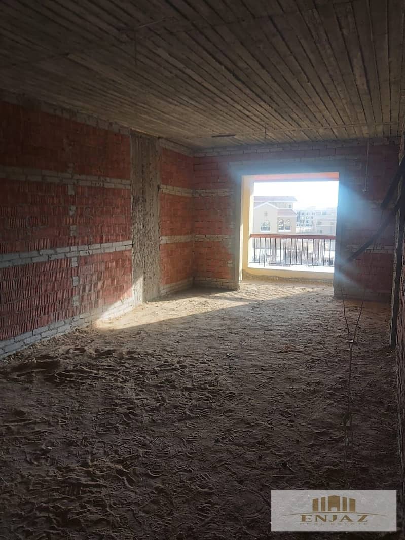 FOR SALE: Prime Location Duplex in Maadi View Compound, El Shorouk City Multiple Units Available: Two duplexes, one duplex with a rooftop, and a sep - Ansicht 6