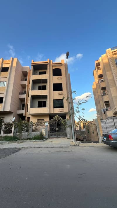 أرض  للبيع في القاهرة الجديدة، القاهرة - عمارة/بيت كامل جاردينيا هايتس القاهرة الجديده (المالك)