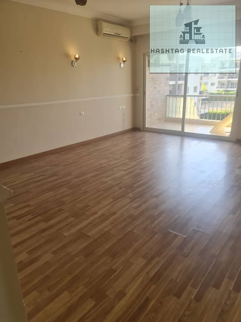 The apartment has two bedrooms and 2 bathrooms and a large reception. It has air conditioners, kitchen units, a stove, a gas cylinder, and complete lighting units. The rent is for an Egyptian family. Two months deposit and one month rent. - Widok 2