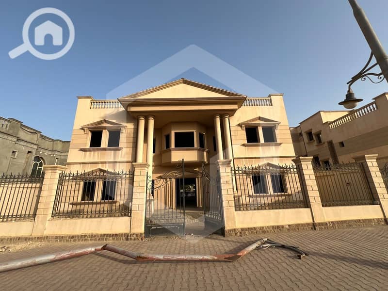 Villa with a Private Garden Ready To Move for sale in Royal City, El Sheikh Zayed . . . . . . . . . . . . . . . . . . . . . . . . . . . . . . . . . . . . . . - Ansicht 6