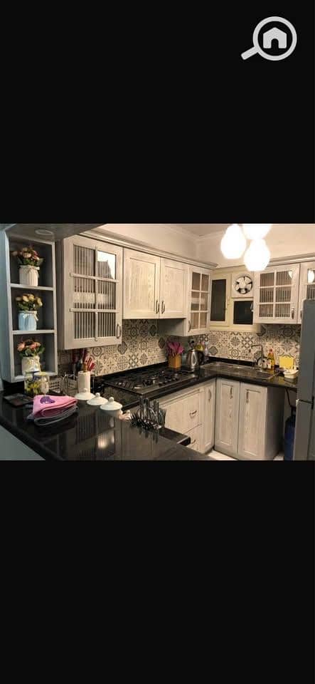 Apartment for sale in Bavaria Compound, Zahraa El Maadi, with a street view. Area: 135 sq mConsists of 3 bedrooms, 2 bathrooms, reception, and kitchen. - Widok 5