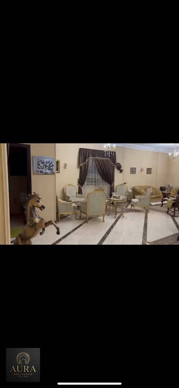 400 sqm Apartment + Private Roof for Sale | Second District Villas | New Cairo - Widok 4