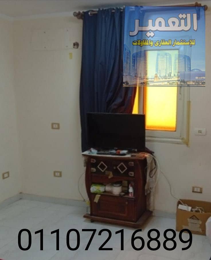 An apartment near Helmeya Square and the National Bank is not damaged - Widok 4