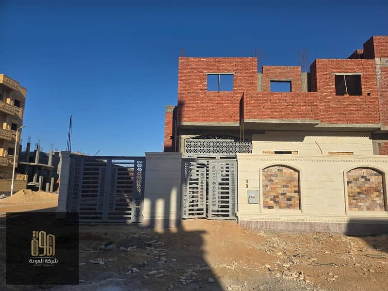 House for sale in neighborhood 30, block 1, area 276 m, with one floor and the second floor missing a ceiling, and the wall made of Hashimy stone. – pohled 2