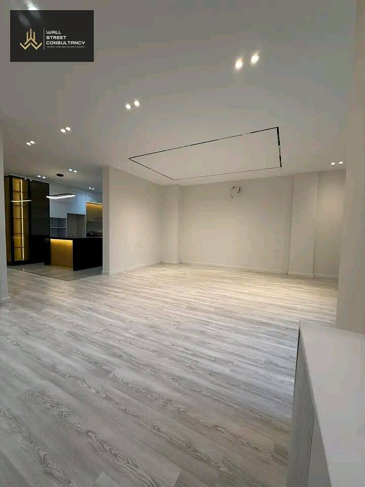 For Sale: Fully Finished Apartment in the Heart of Mostakbal City, directly on Al Mazar - Ansicht 2
