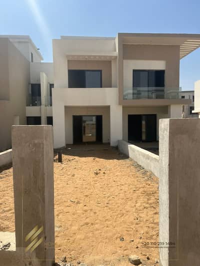 3 Bedroom Townhouse for Sale in New Cairo, Cairo - 10ac3eed-300b-4846-9e19-d8e0aeb88052. jpg 3 Bedroom Townhouse for Sale in New Cairo, Cairo - 10ac3eed-300b-4846-9e19-d8e0aeb88052. jpg
