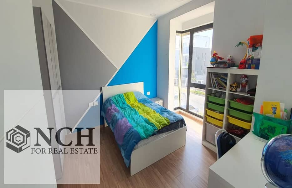 Corner Townhouse with Private Pool for Rent in Villette | 308 sqm – další