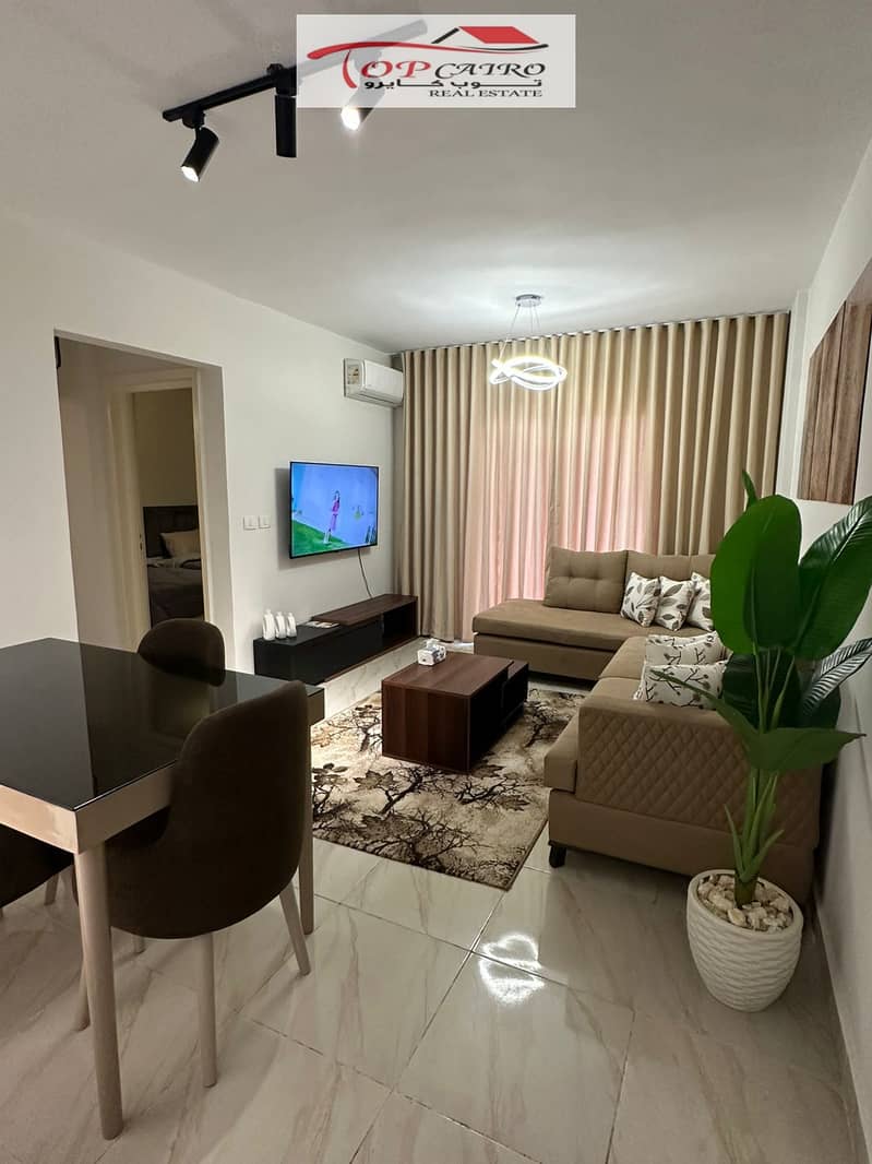 A distinctive furnished apartment for rent in Madinaty in B12, fully furnished and air-conditioned, with internet, in a very prime location with services. – pohled 2