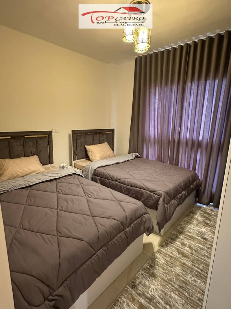 A distinctive furnished apartment for rent in Madinaty in B12, fully furnished and air-conditioned, with internet, in a very prime location with services. – pohled 5