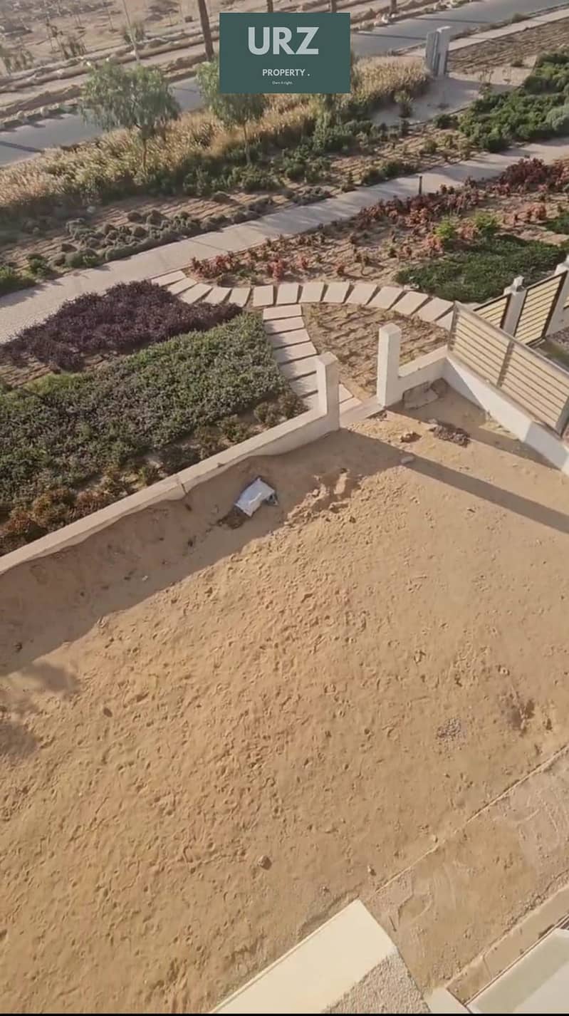 Luxury villa for sale overlooking the lake with convenient 15 year payment plans next to Sodic East directly on the Suez Road Villas near Zed East Swa - Ansicht 6