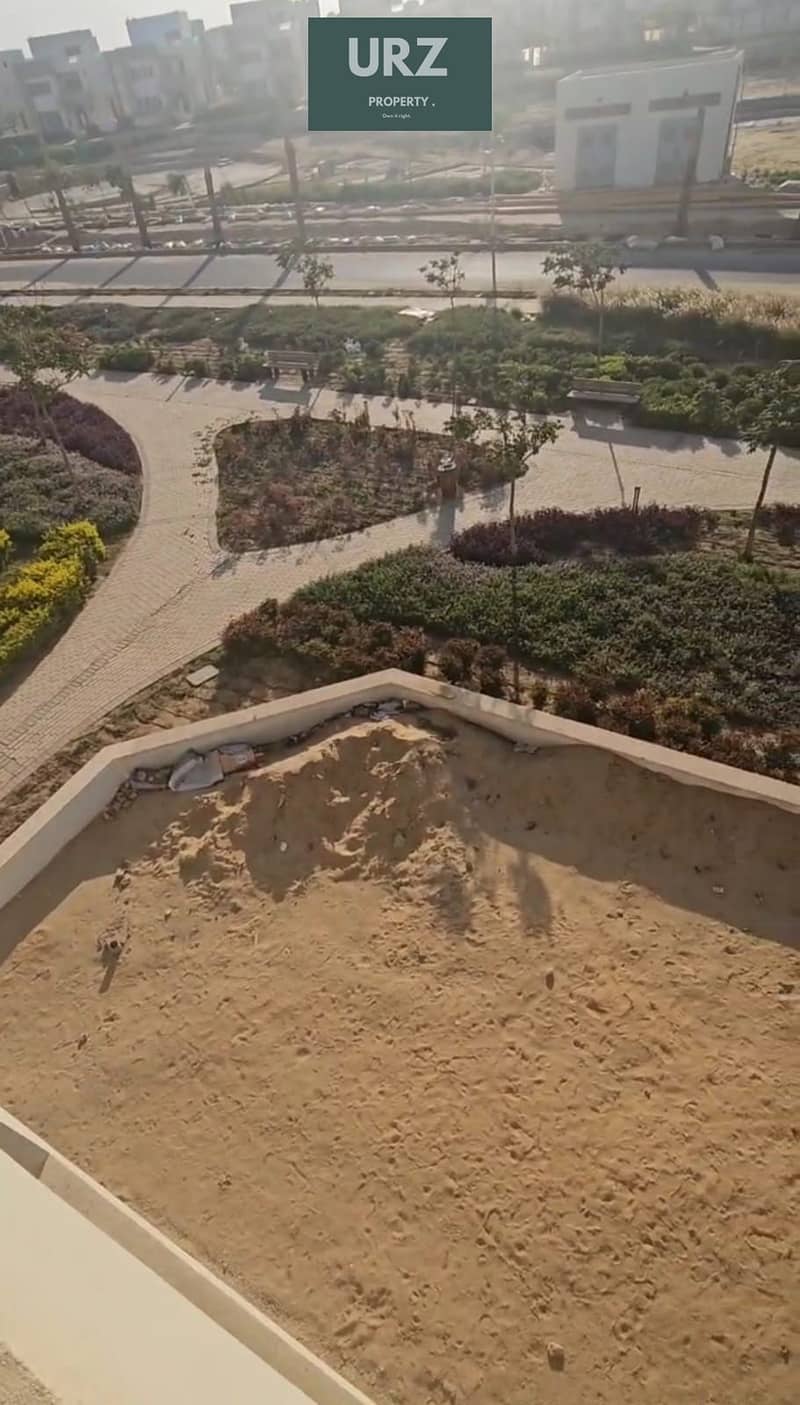 Luxury villa for sale overlooking the lake with convenient 15 year payment plans next to Sodic East directly on the Suez Road Villas near Zed East Swa - Mehr