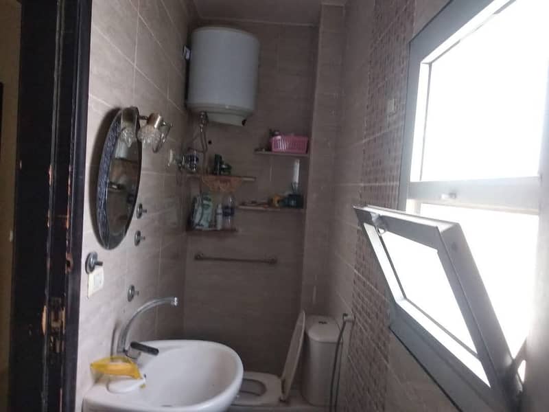 Roof in the First Settlement area, purple villas on a main street, super luxury finishing, 3 rooms including one master and 2 bathrooms. - Ansicht 4