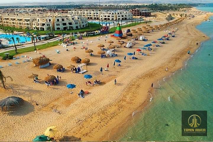 Chalet for sale in La Sirena Palm Beach, Ain Sokhna. Furnished and equipped with electrical appliances. Close to the sea. All services are available: - Widok 5