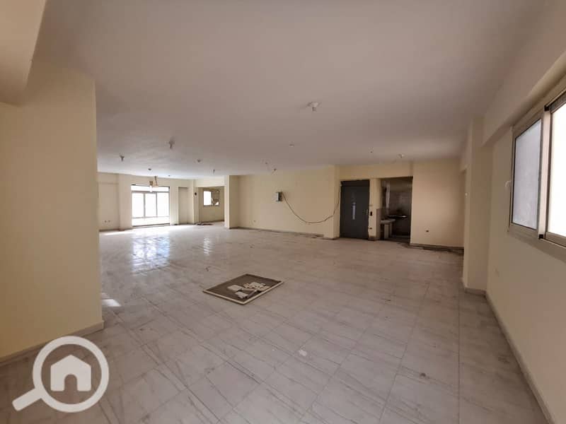 Ground-floor unit in an engineering/manufacturing facility (electrical panel operations), located in the Fifth Settlement Industrial Zone. Area: 200 s - Widok 4