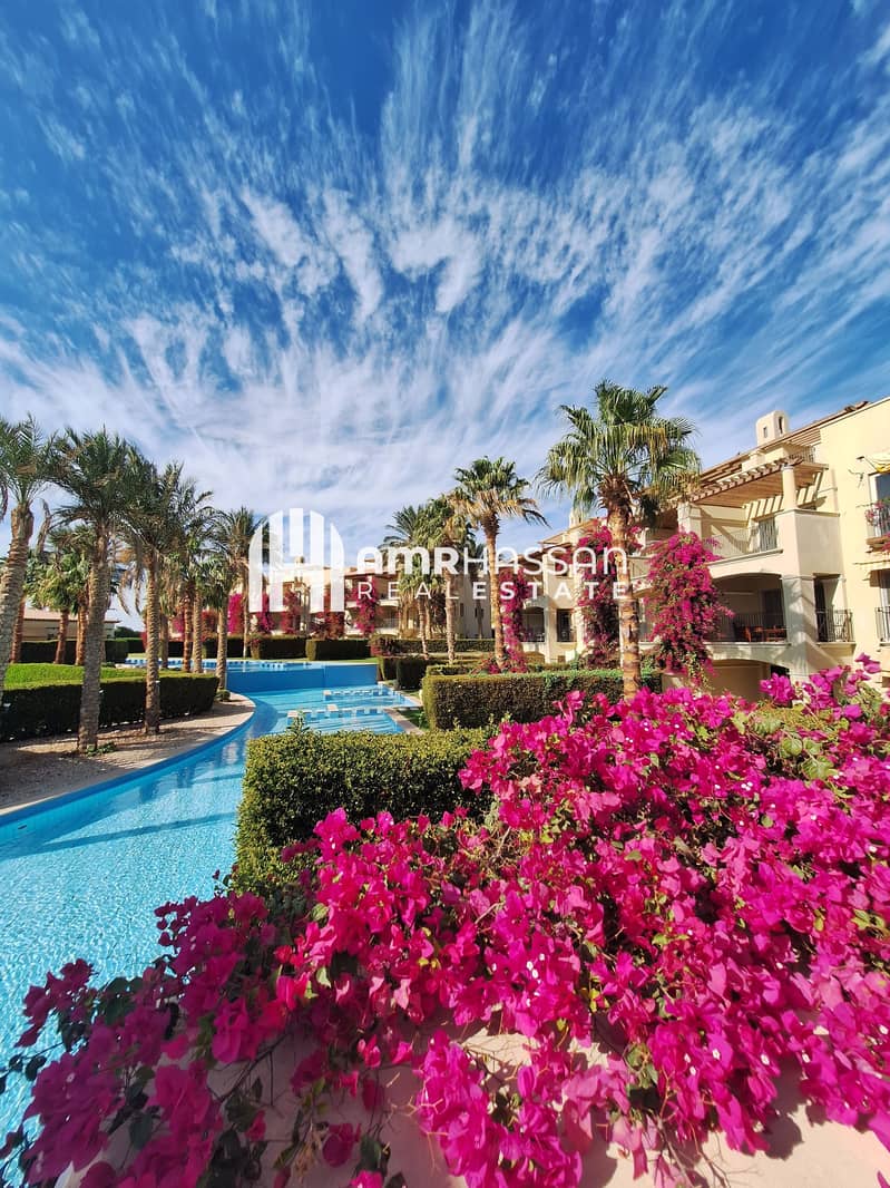 Fully Furnished Penthouse (With Roof) For Sale in Veranda Sahl Hasheesh - Widok 4