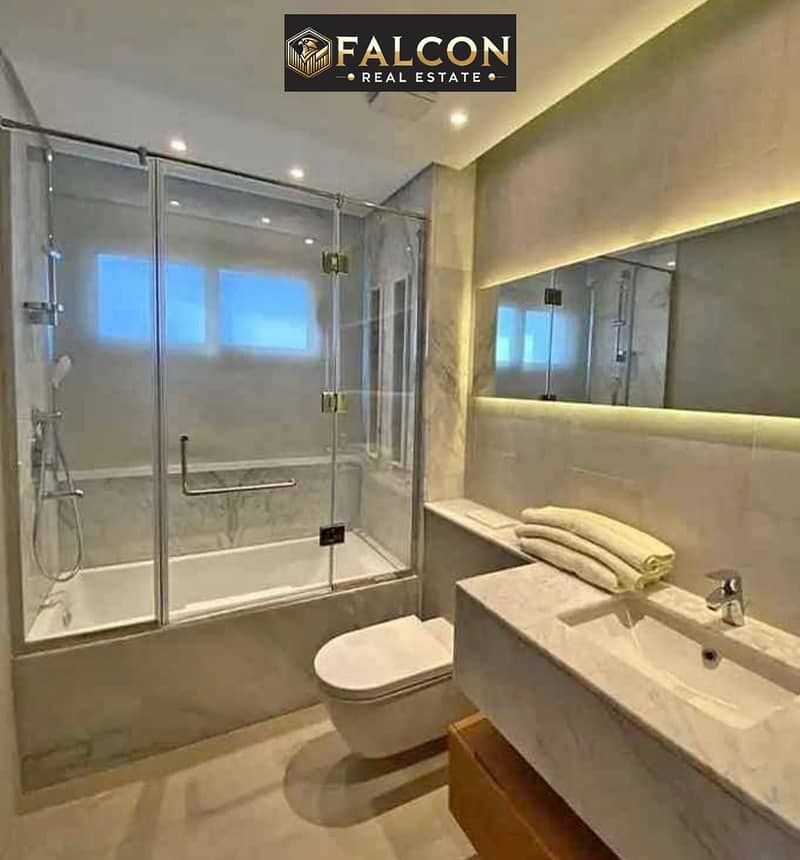 Receive your unit immediately with ultra-super-lux finishing, with the lowest down payment and installments over 10 years in the New Administrative Ca - Więcej
